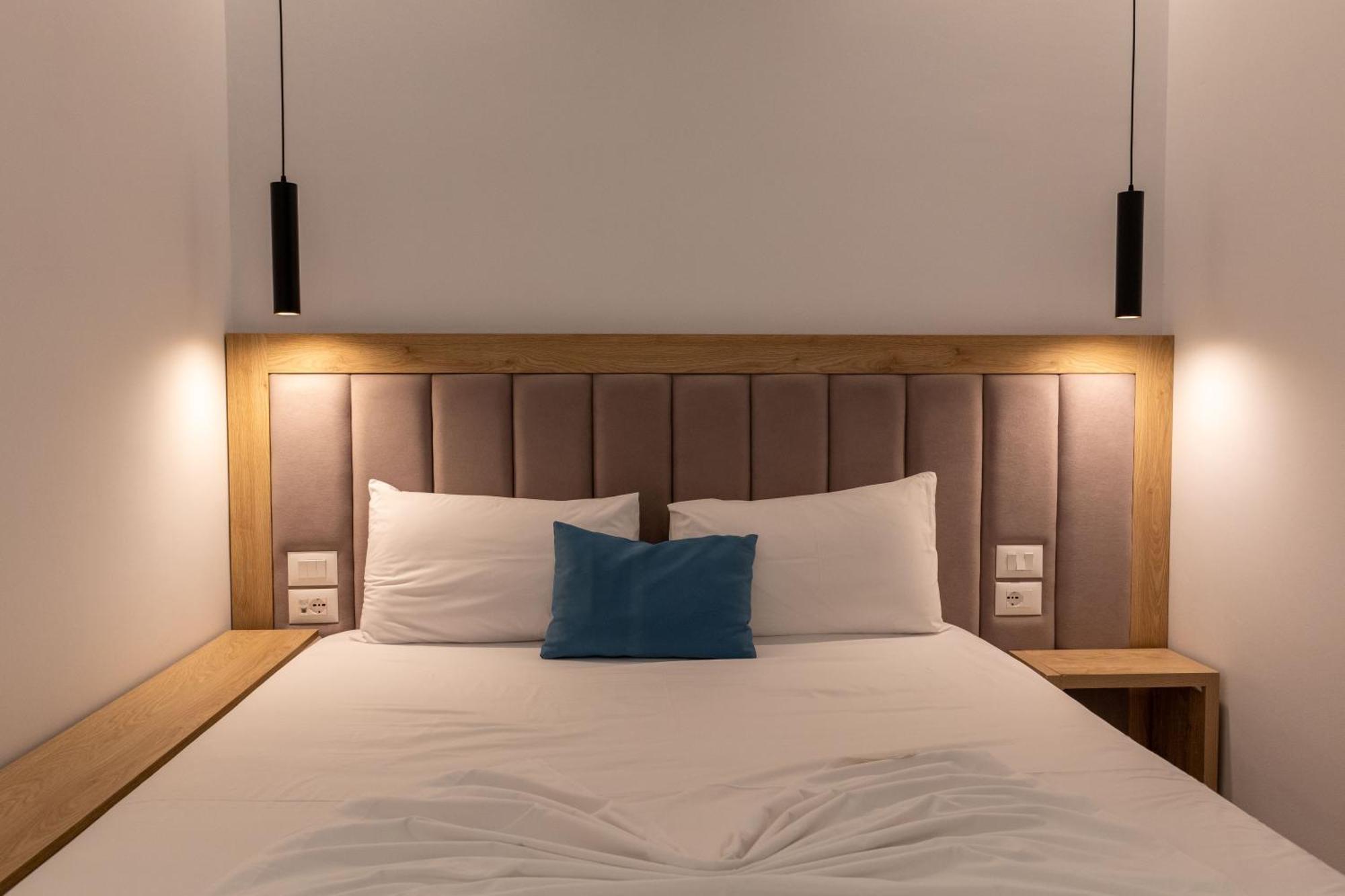 Monel Hotel كساميل المظهر الخارجي الصورة
