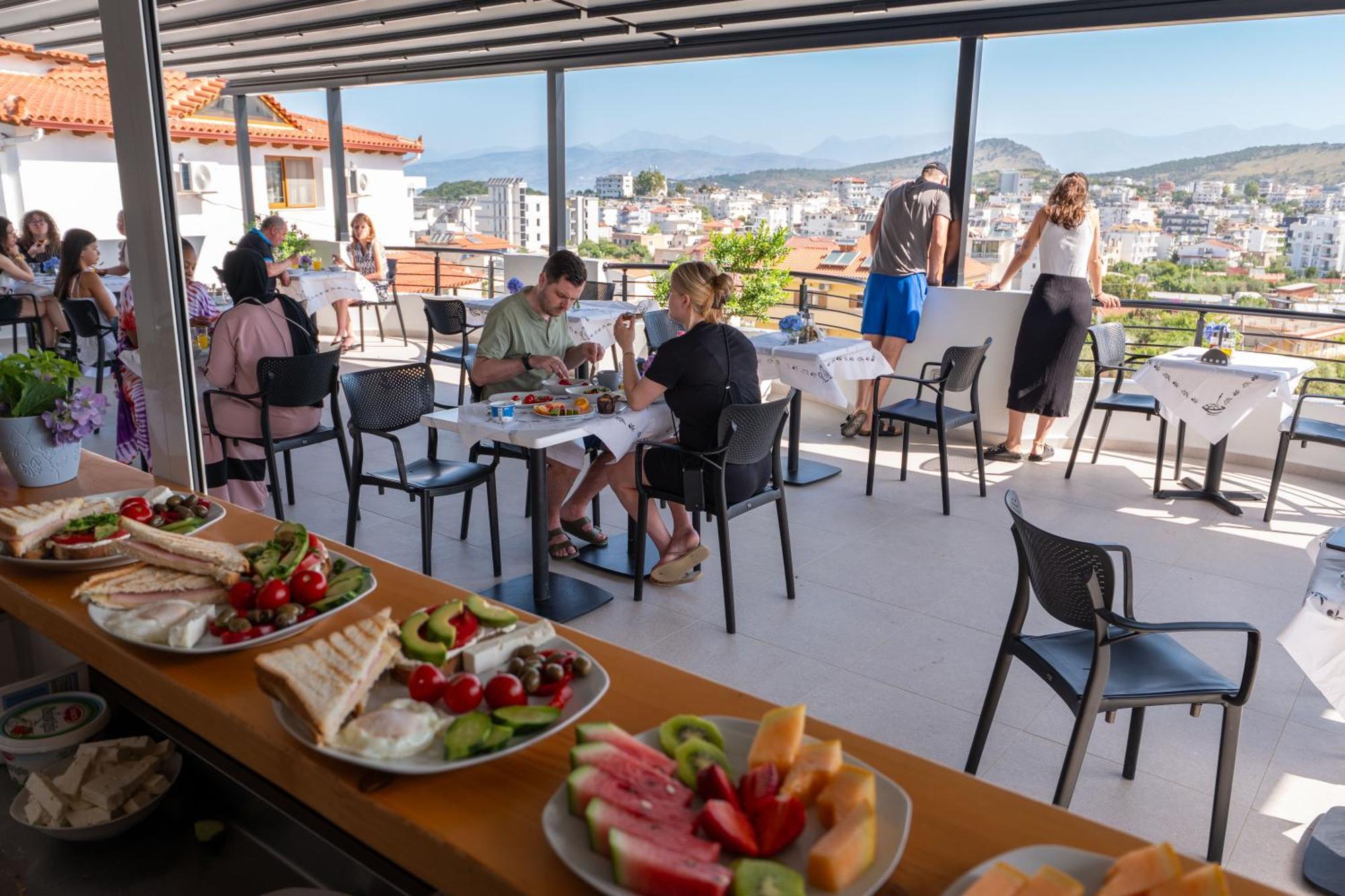 Monel Hotel كساميل المظهر الخارجي الصورة