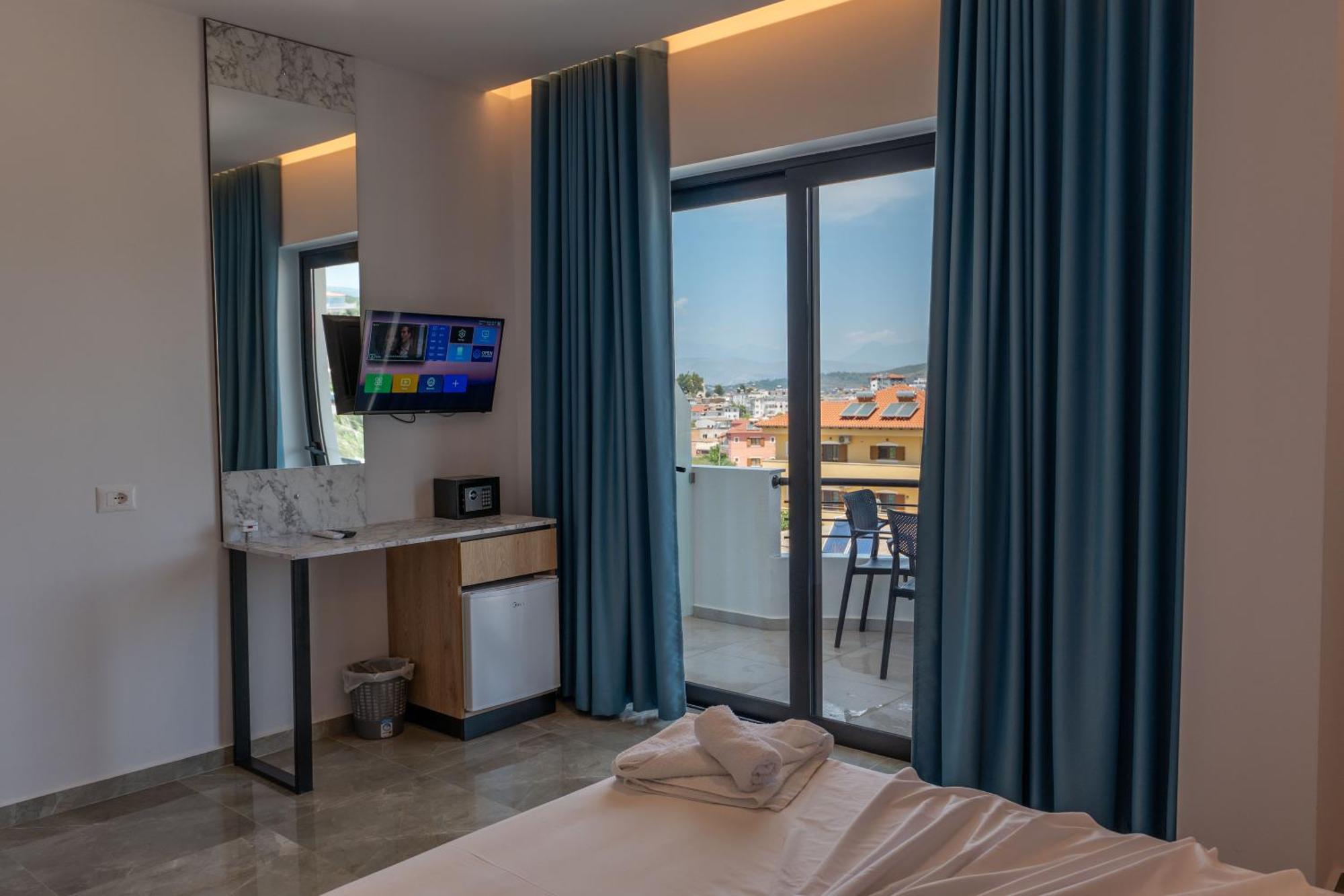 Monel Hotel كساميل المظهر الخارجي الصورة