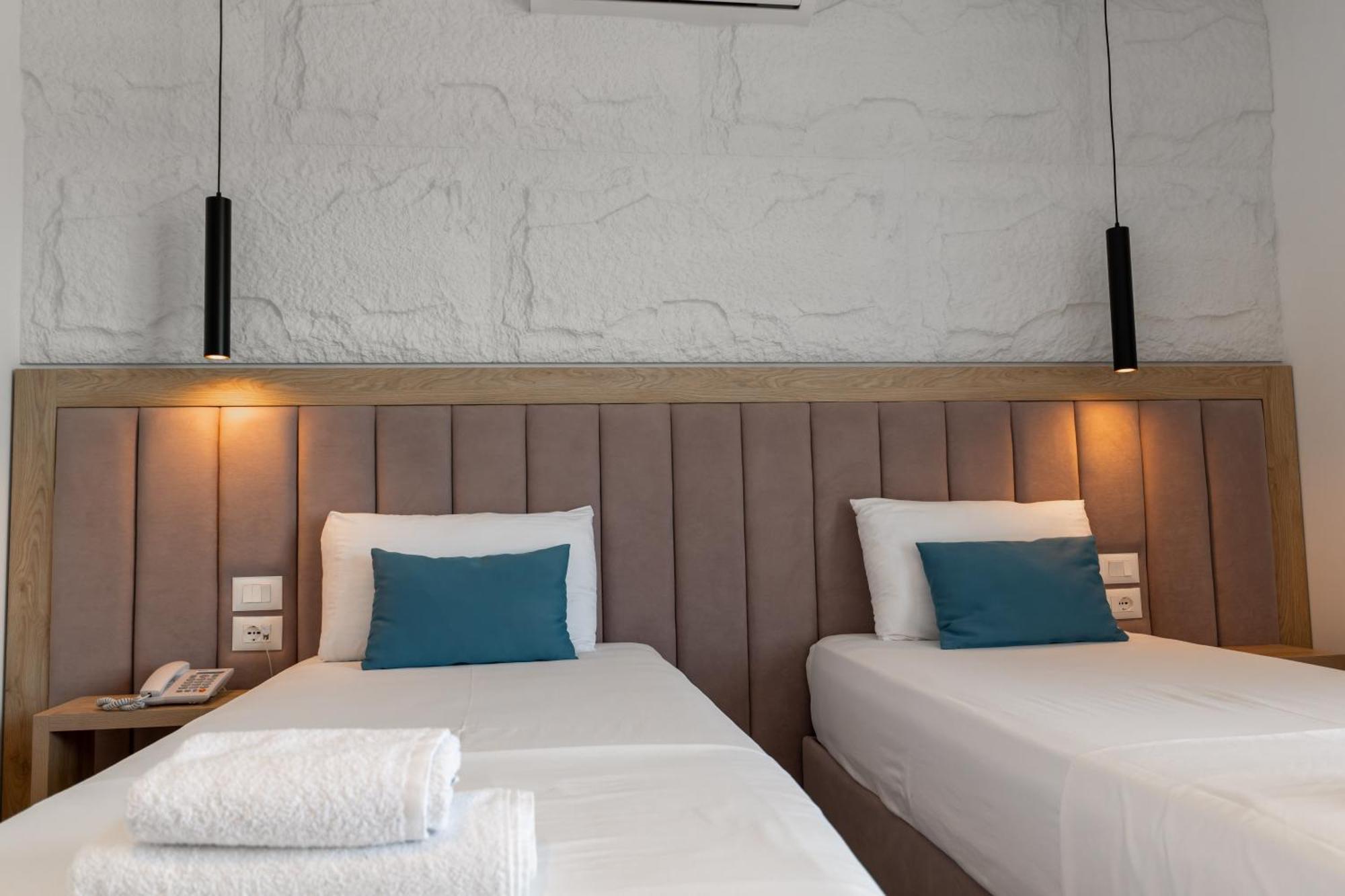 Monel Hotel كساميل المظهر الخارجي الصورة
