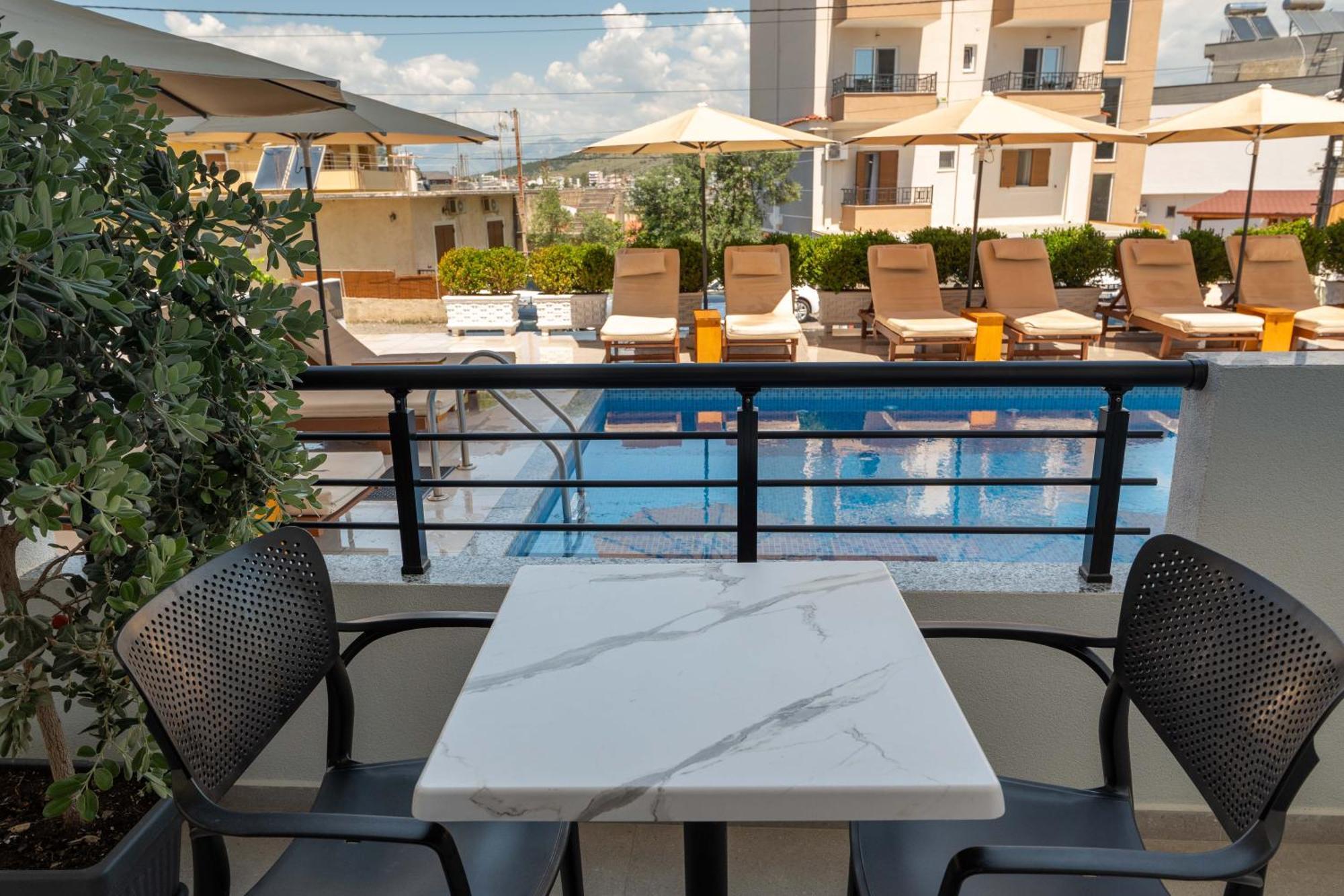 Monel Hotel كساميل المظهر الخارجي الصورة